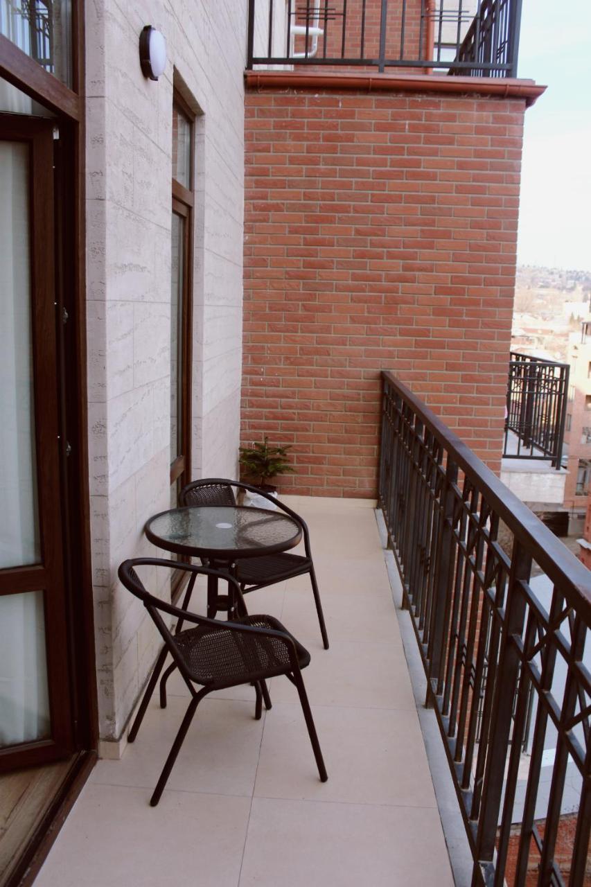 Like Apartment Tbilisi Exterior foto